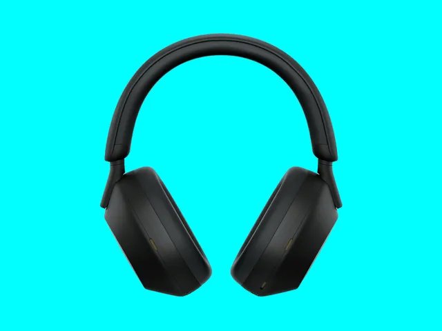 Sony WH-1000MX5 headphones