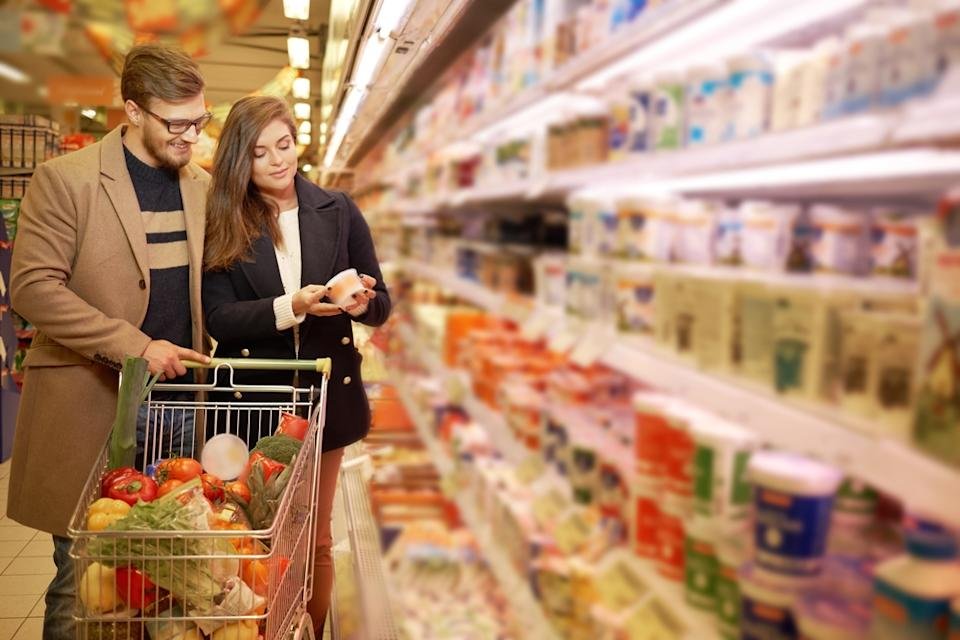 Barclays Remain a Buy on Newell Brands Inc (NWL)