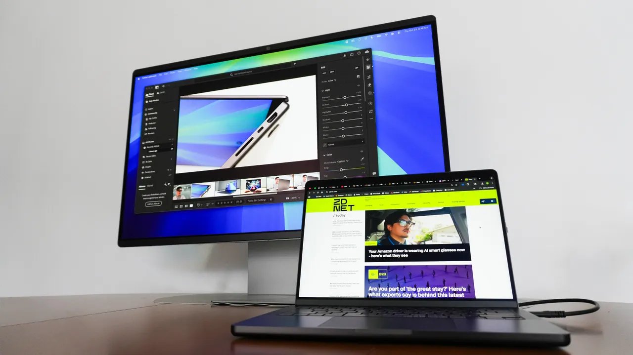 Samsung M9 Monitor
