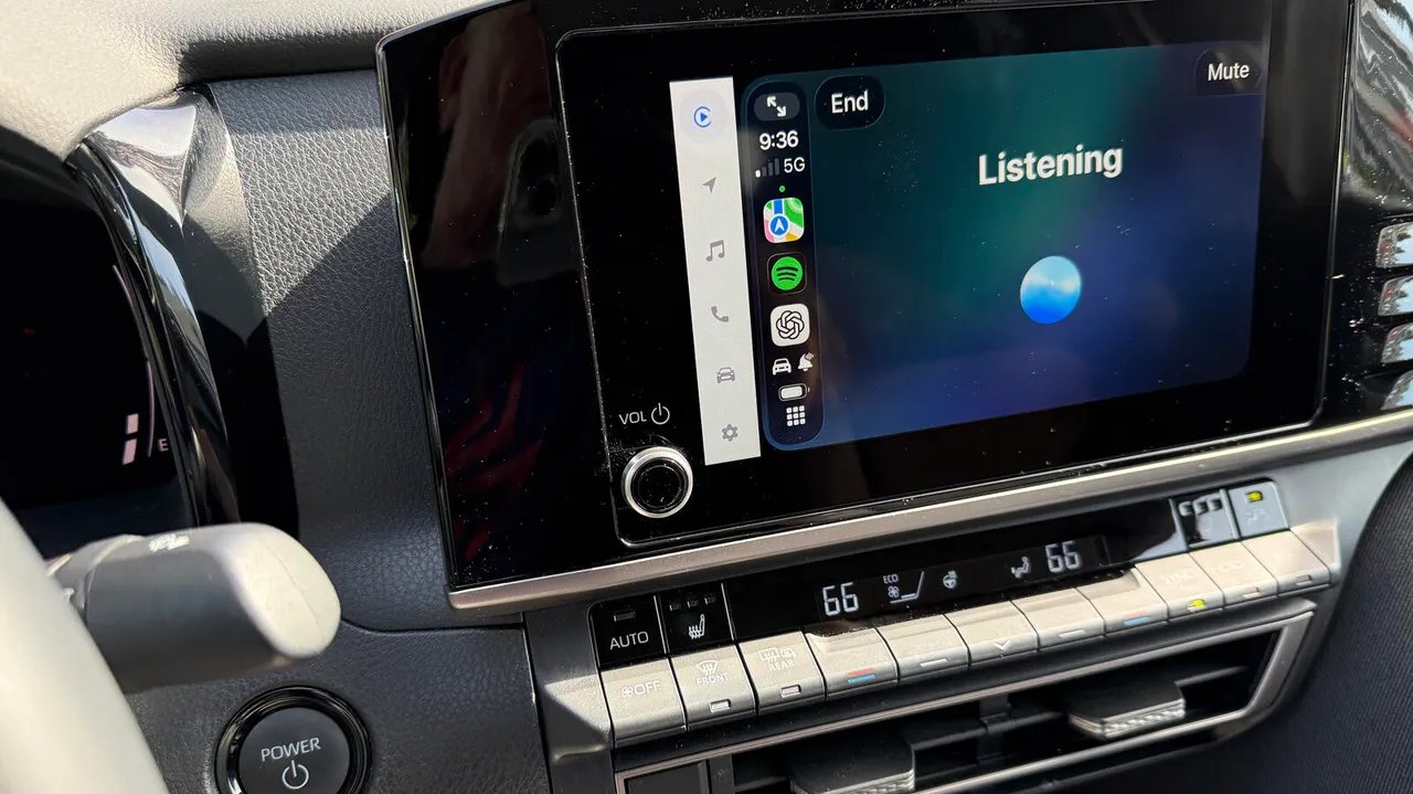 Chatting with ChatGPT via CarPlay